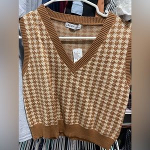 Tan Checker V-Neck Sweater Vest Size Large